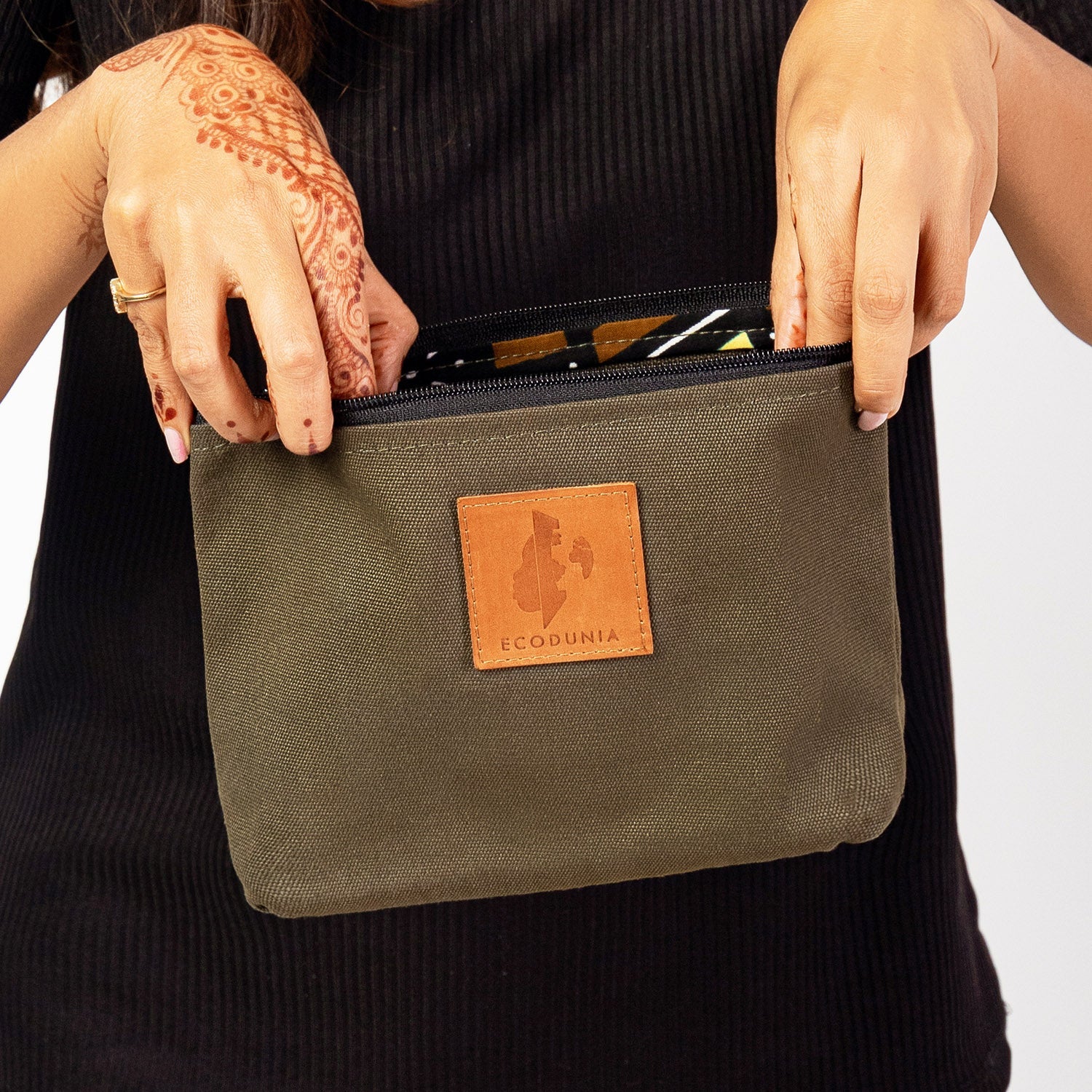 Ren Canvas Makeup Bag – Fair Trade Cosmetic & Toiletry Pouch #color_jungle-green