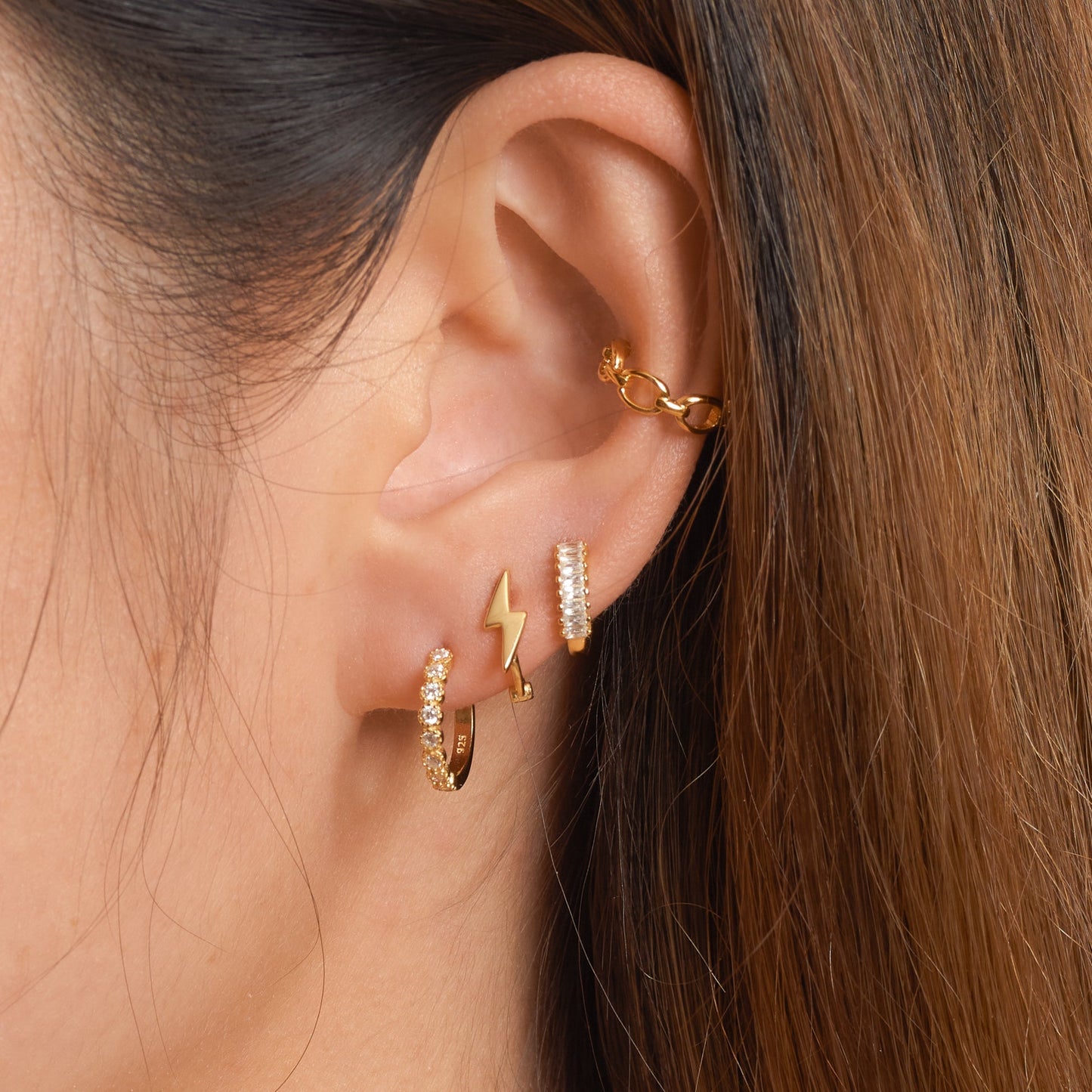 Single Chain Ear Cuff