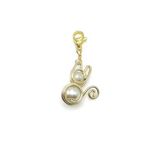 Cat gold charm