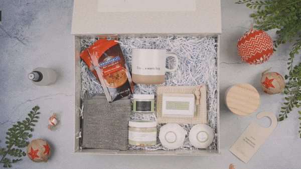 Christmas Love Gift Basket, Galentine’s Day for celebrating friendship - Gift Set Box - show your Friend some LOVE