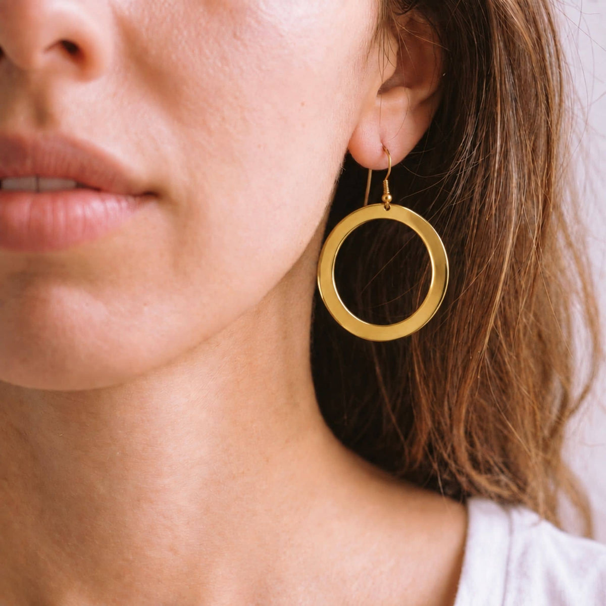 Smooth Circle Brass Hoop Earrings for Women | Sura - EcoDunia #design_smooth
