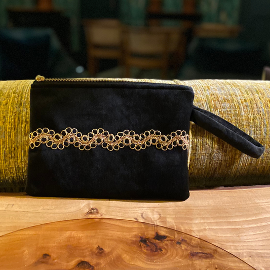 Ring Tahriri Clutch - Black