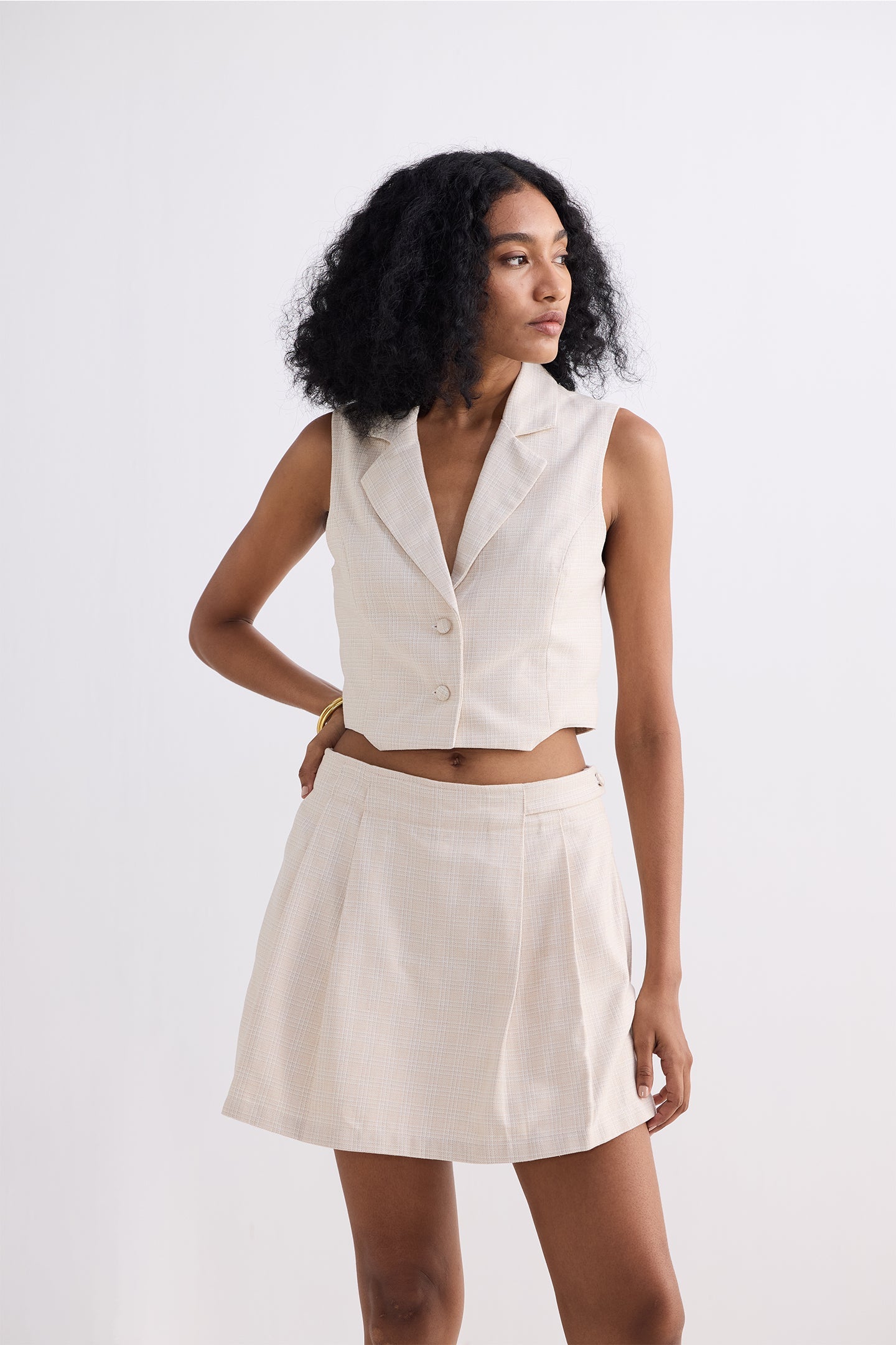 Cropped Cotton Tweed Vest Set in Cream Moodshot