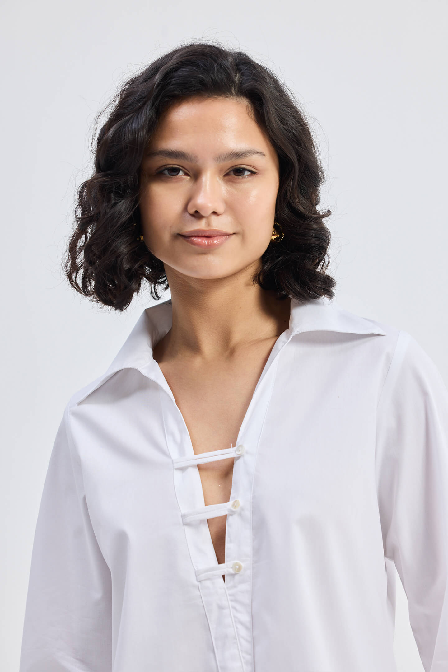 Crisp Details Button-down Shirt in White Closeup