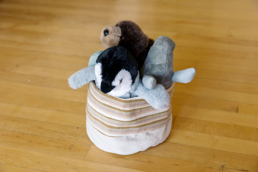 Dabo Basket with Stuffed Animals inside