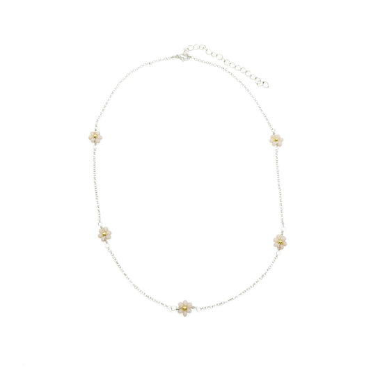 Daisy silver necklace