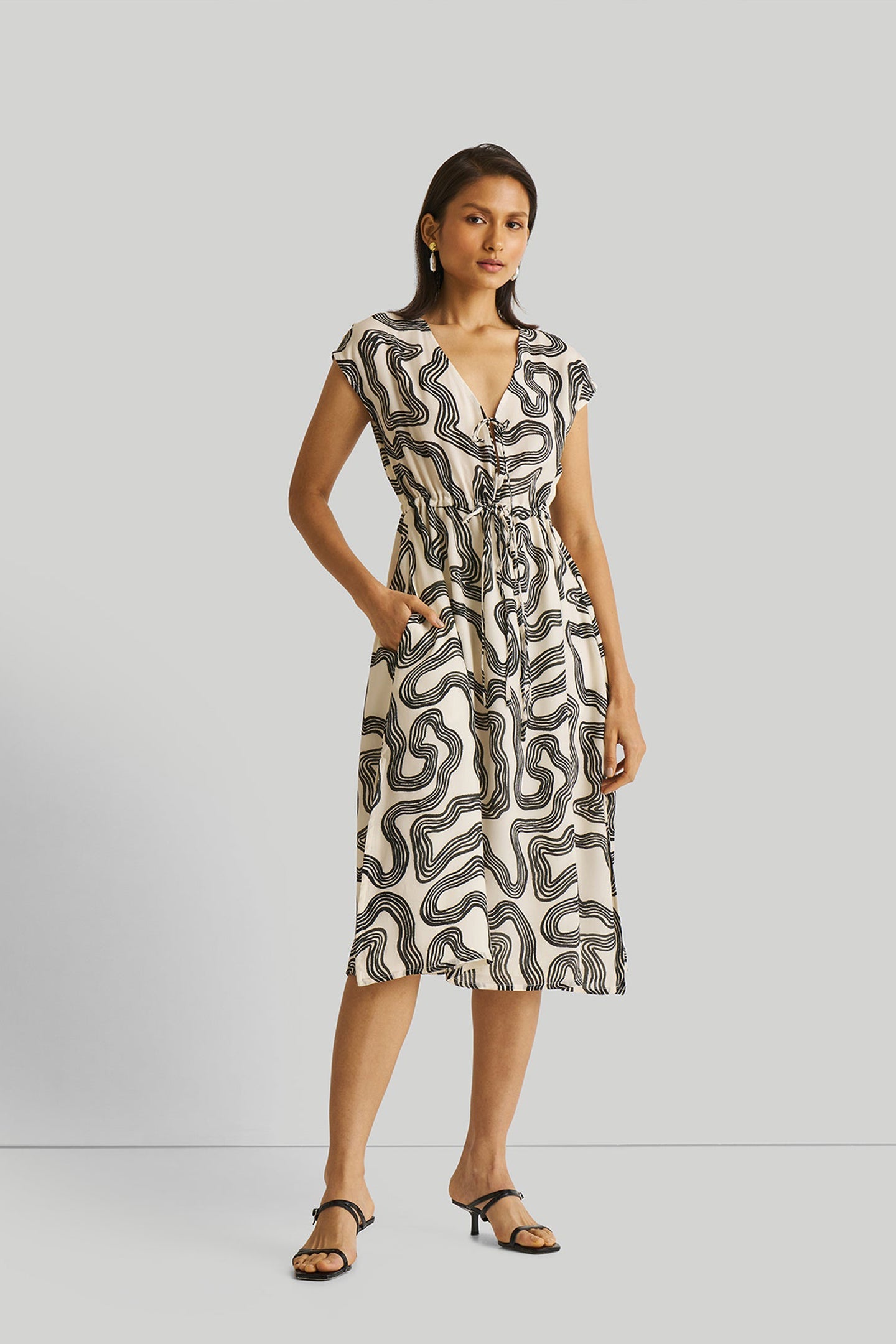 Deep-V-neck-Gathered-Dress-in-Black-Stripes-1