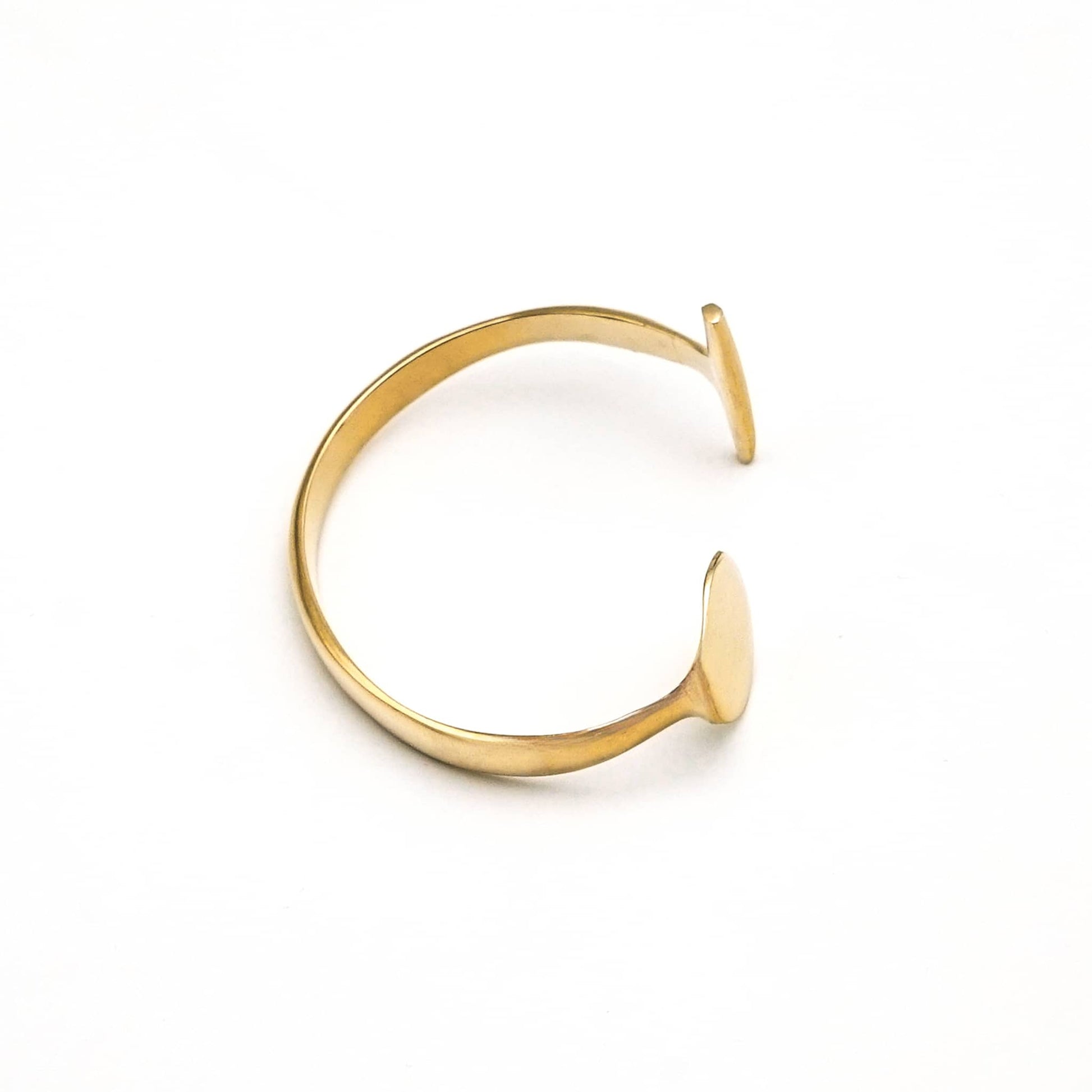 Dice & T-Shaped Ends Cuff Brass Bracelet - Jua