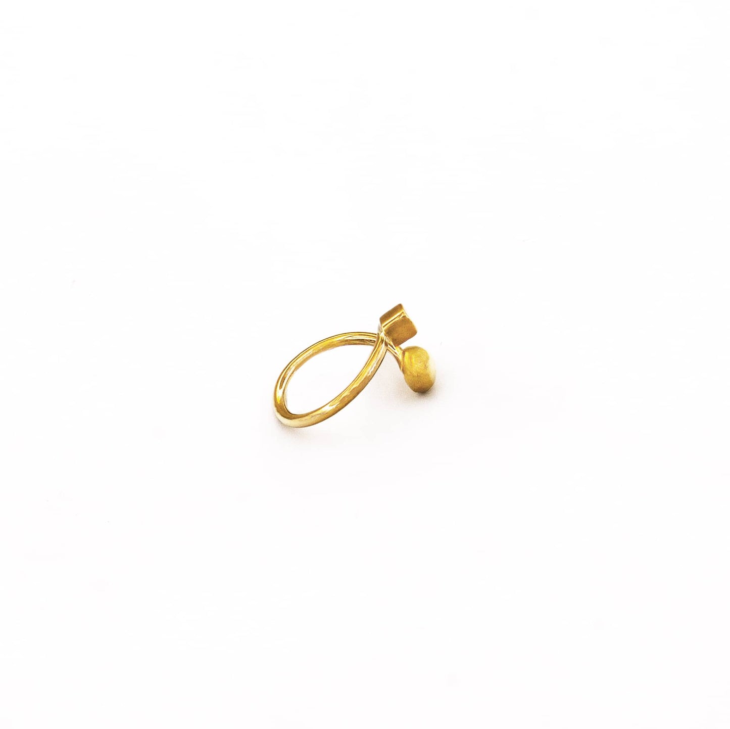 Cube and Ball Bypass Ring | Dira