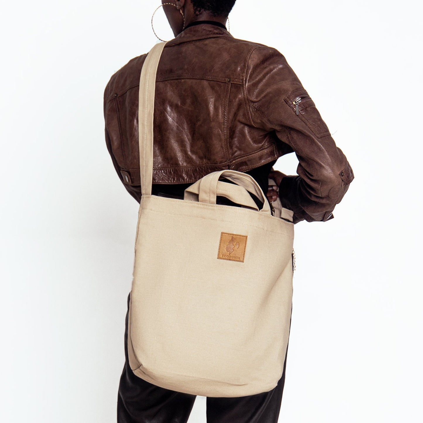 Canvas Carry-All Crossbody Bag for Men & Women | Amani #color_sand-white