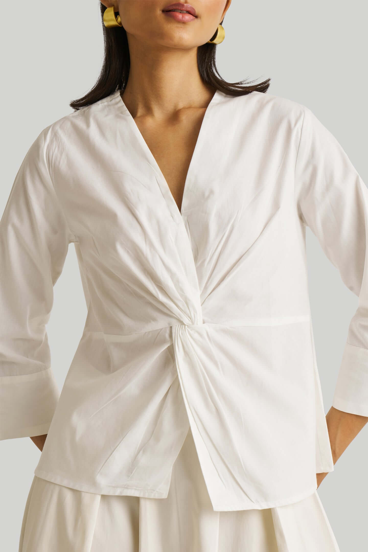 FRONT TWIST WHITE TOP 02