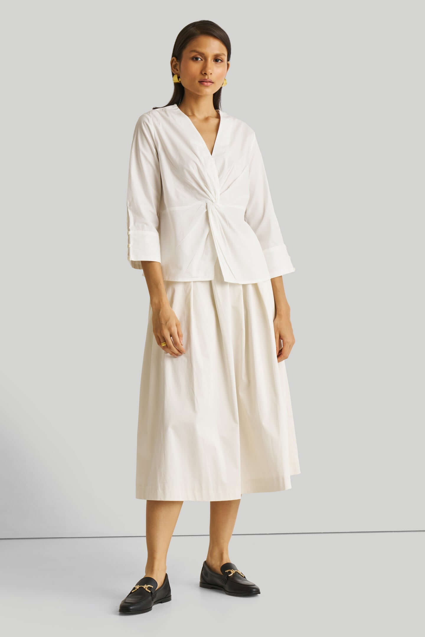FRONT TWIST WHITE TOP 04