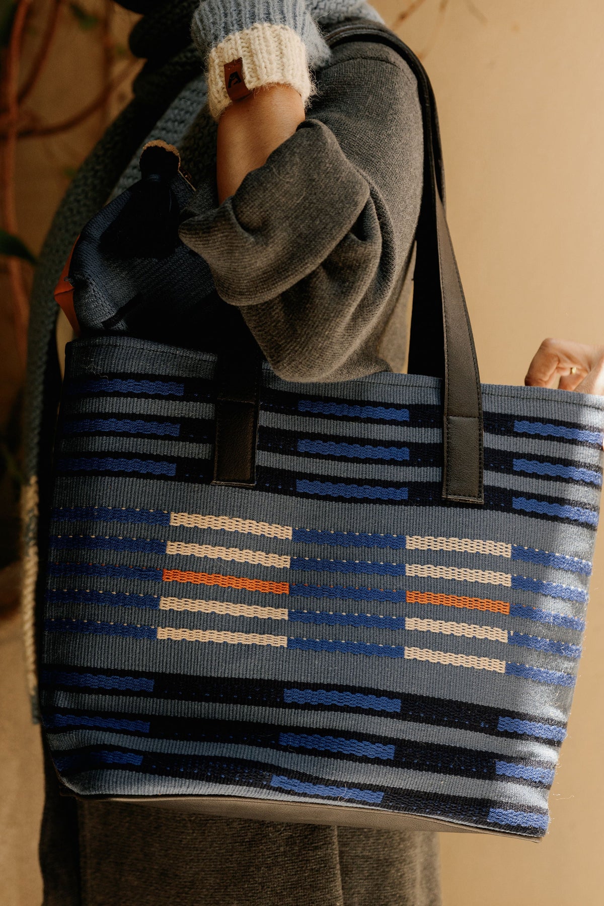 Woven Zip Tote