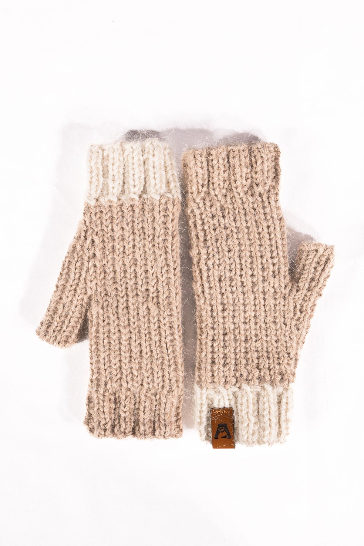Pampa Fingerless Mittens