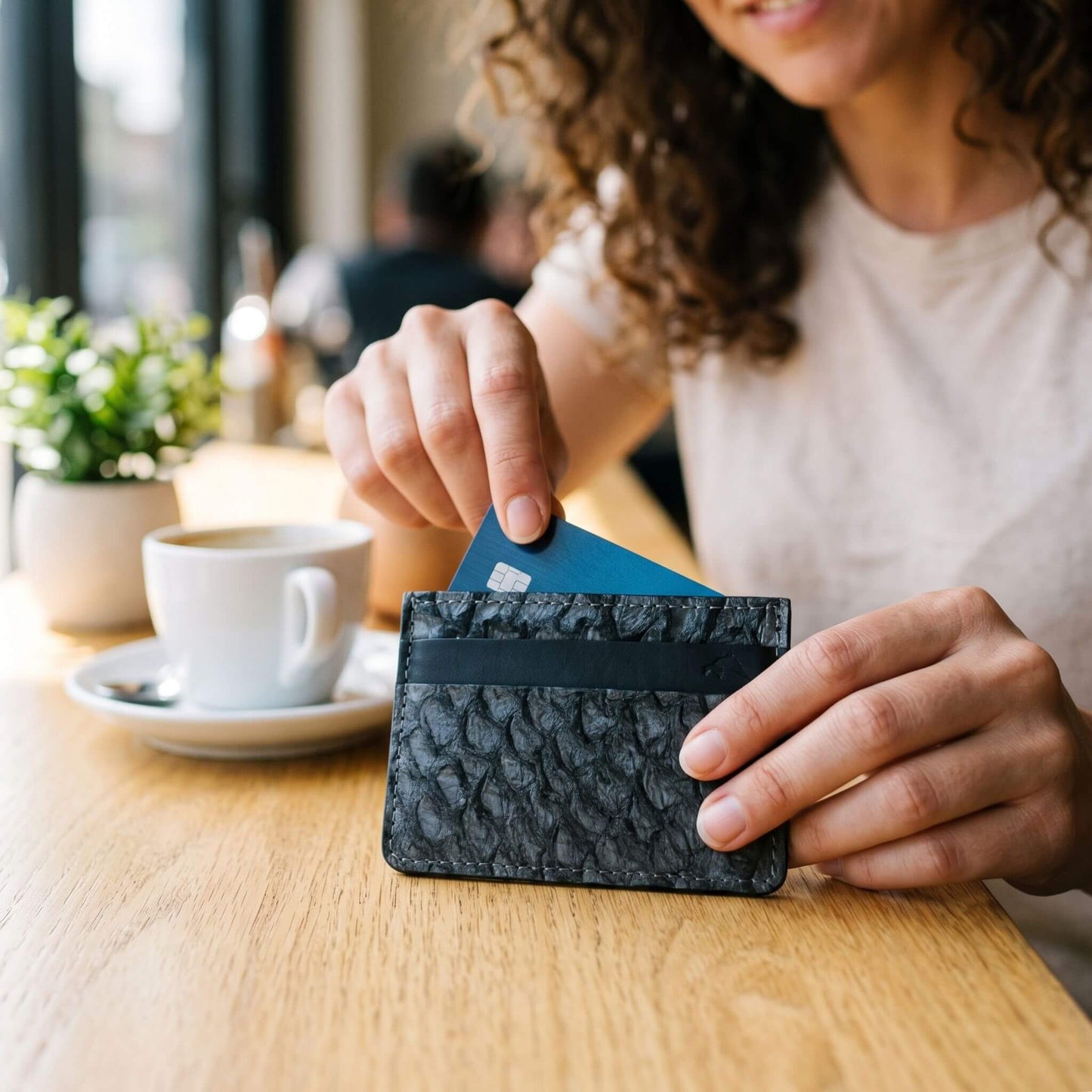 Fish Card Holder Wallet, Unisex Leather Card Case - EcoDunia #color_gray