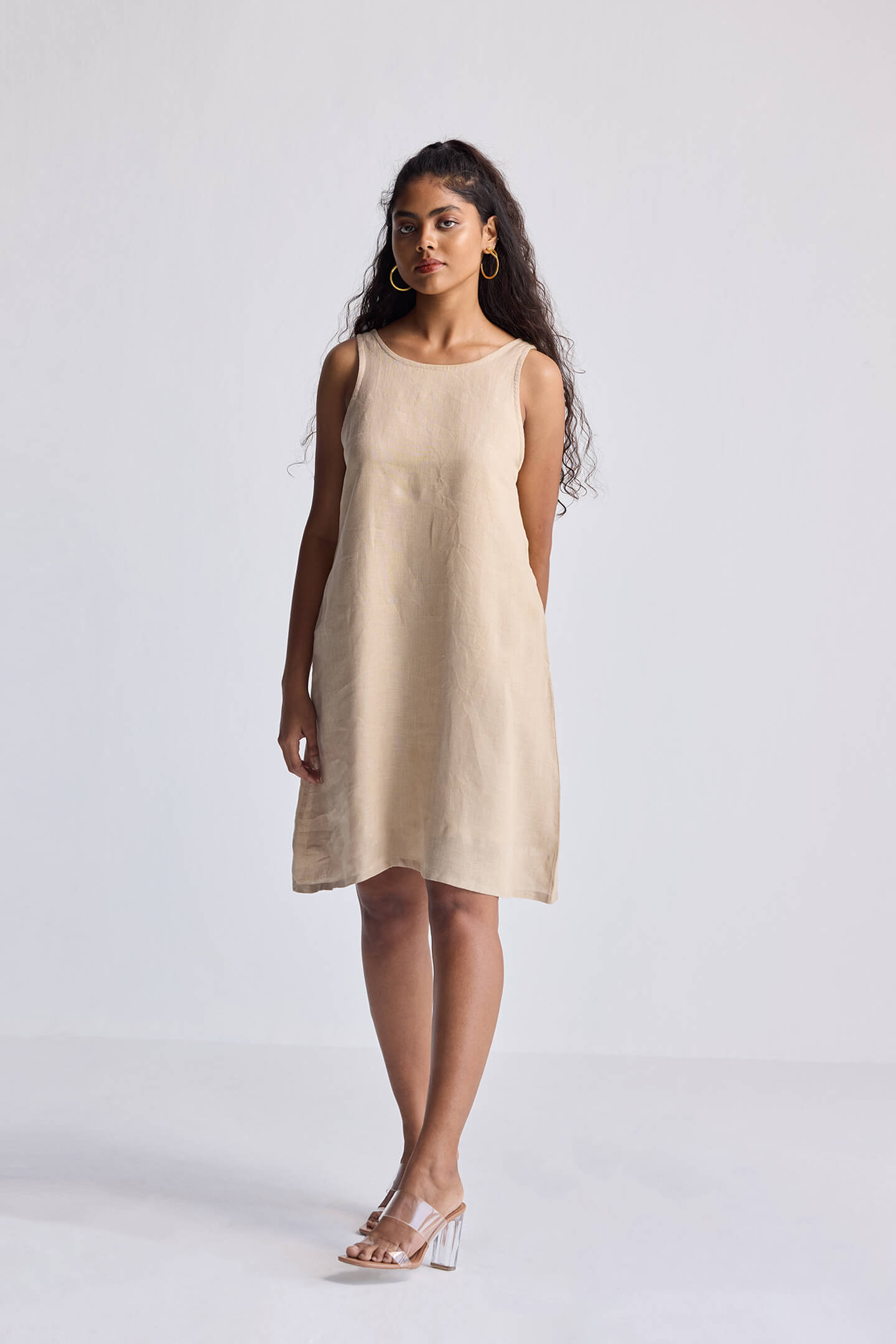 Hemp Short Dress with Back Embroidered Lace Detail Front