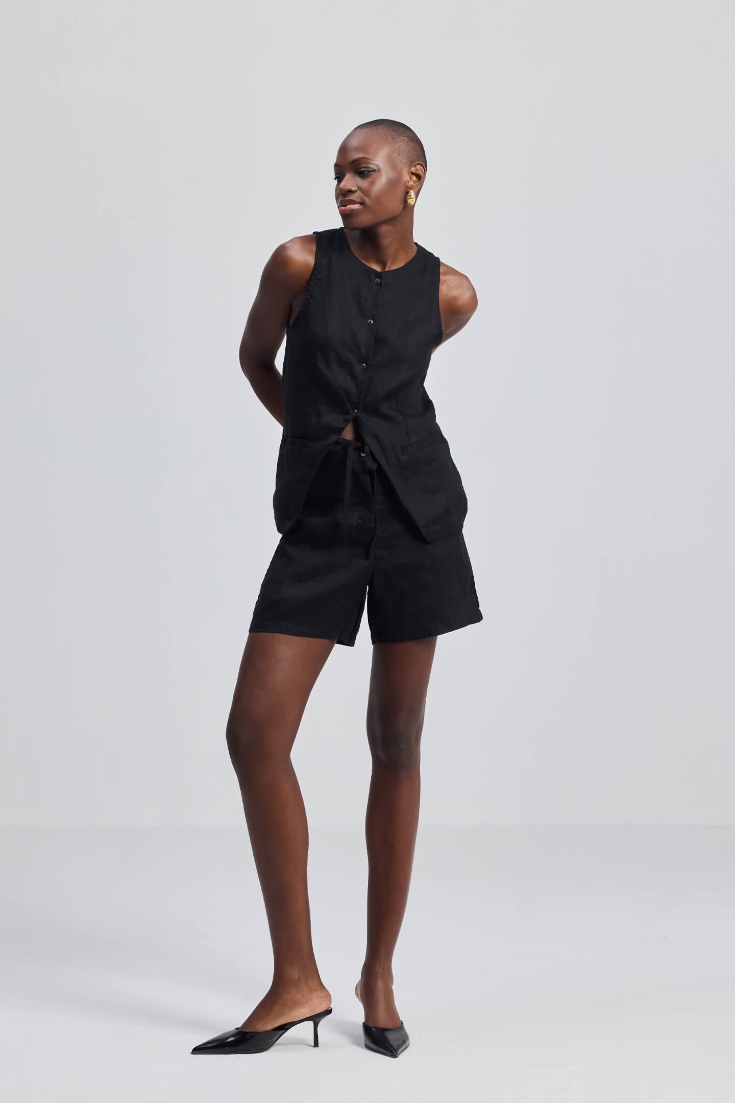 Hemp Shorts in Black Moodshot
