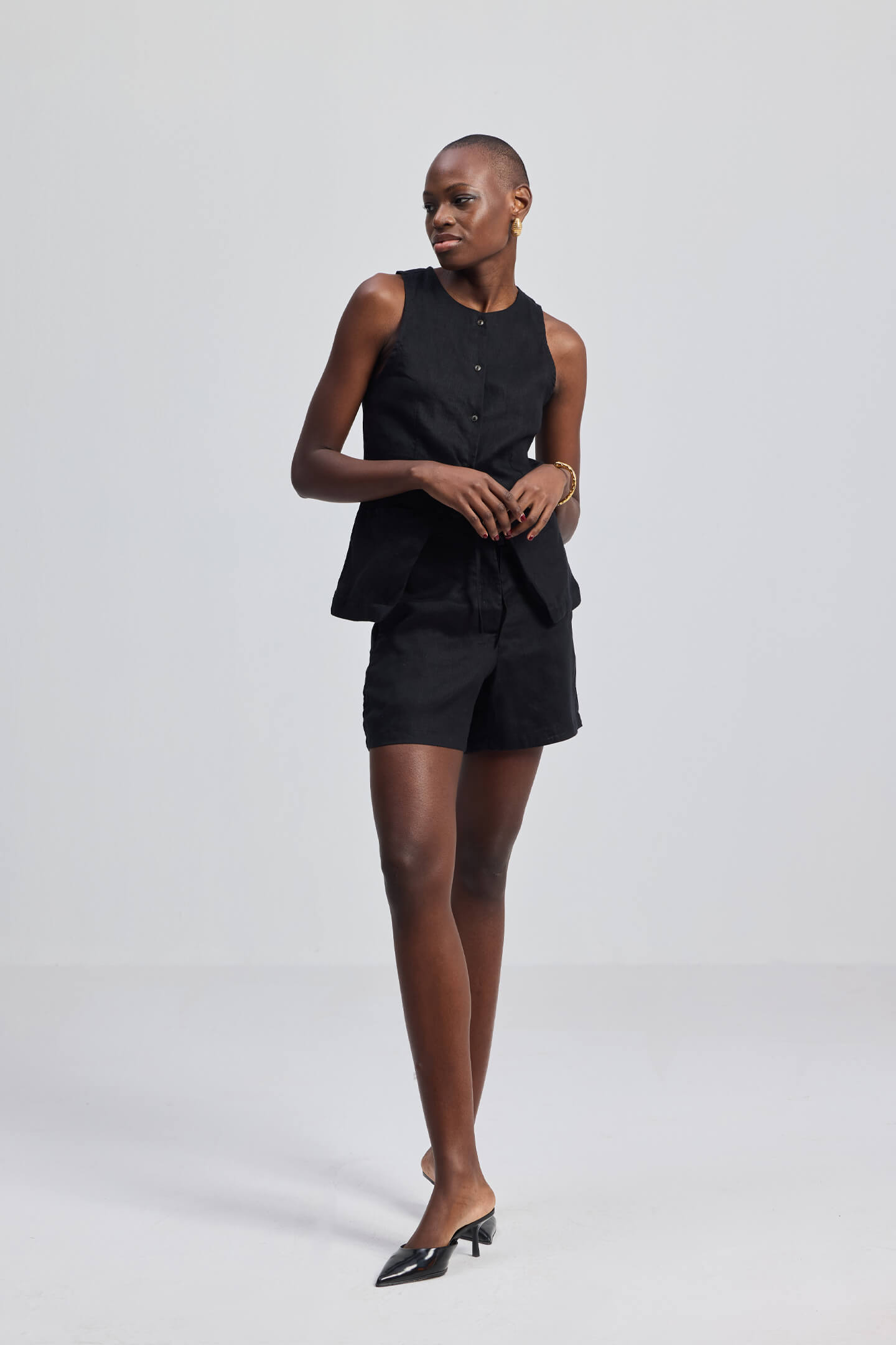 Hemp Vest Jacket in Black Moodshot