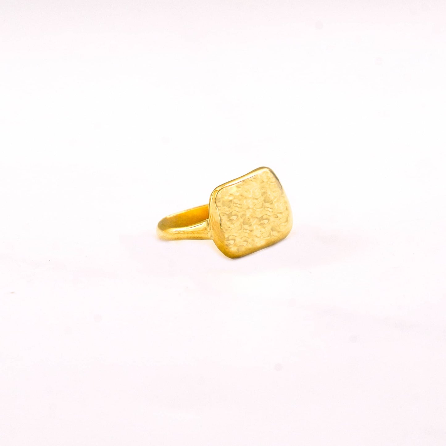 Smooth Signet Ring | Kio
