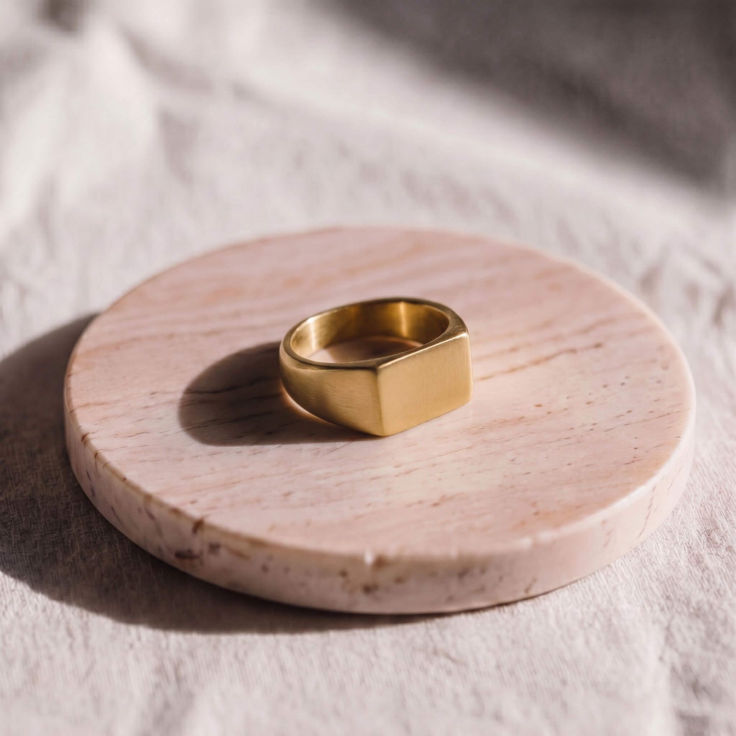 Smooth Brass Signet Square Ring | Kito Ecodunia