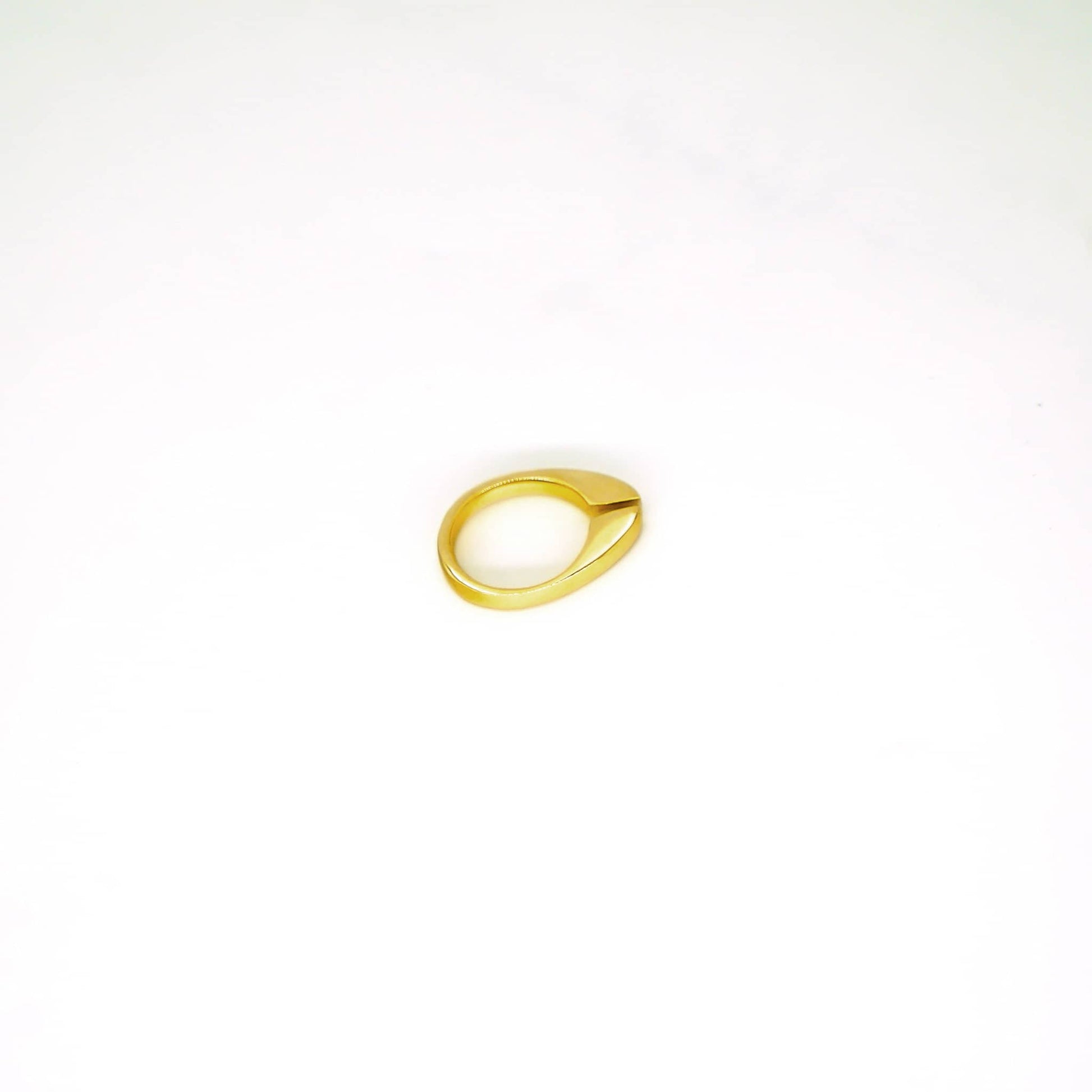 Leo Adjustable Ring