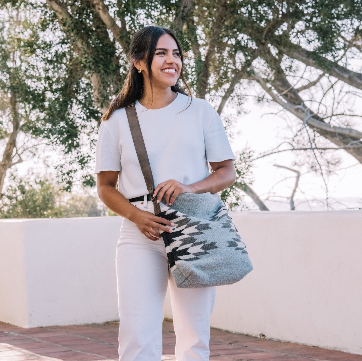 Leona Shoulder Bag
