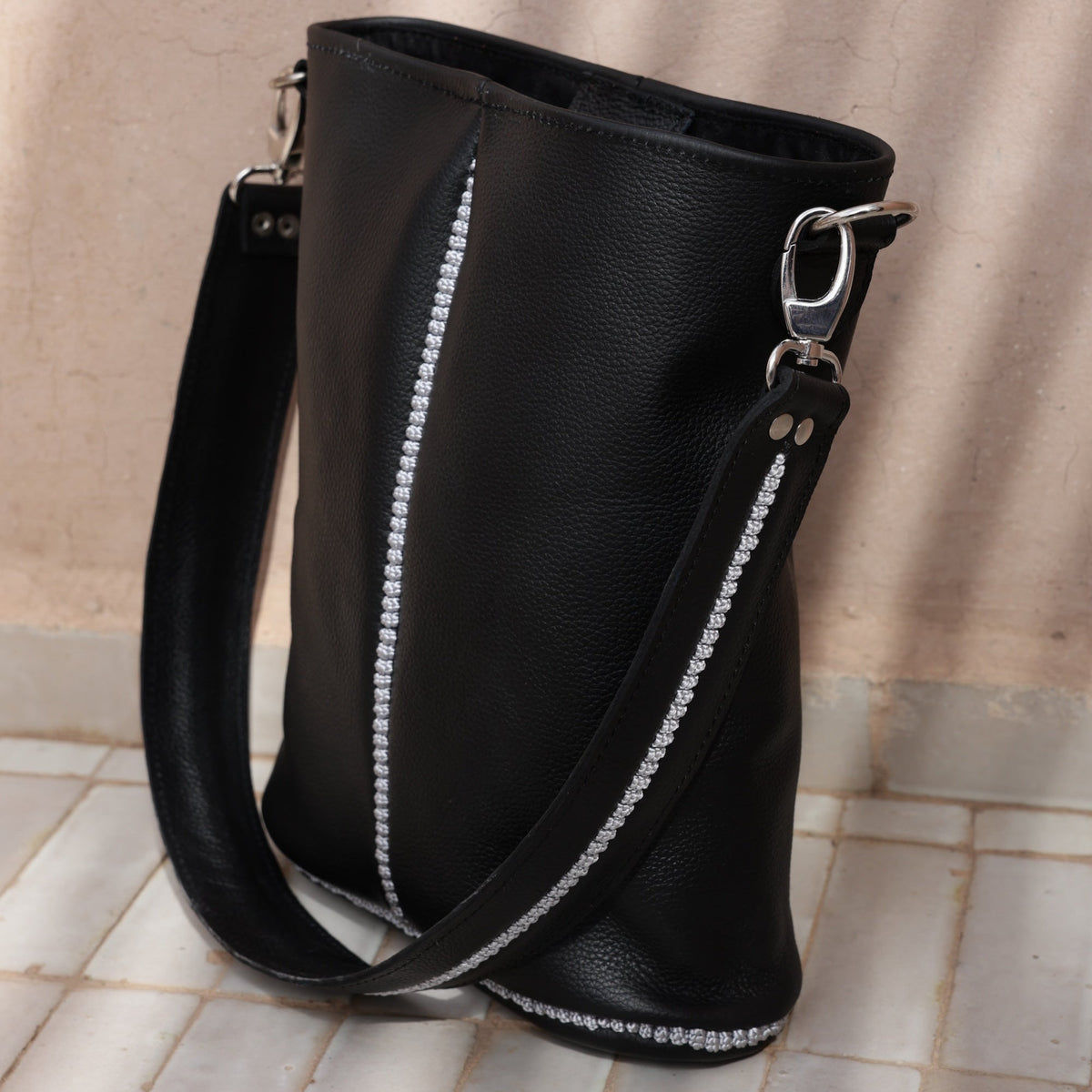 Sabra Leather Shoulder Bag