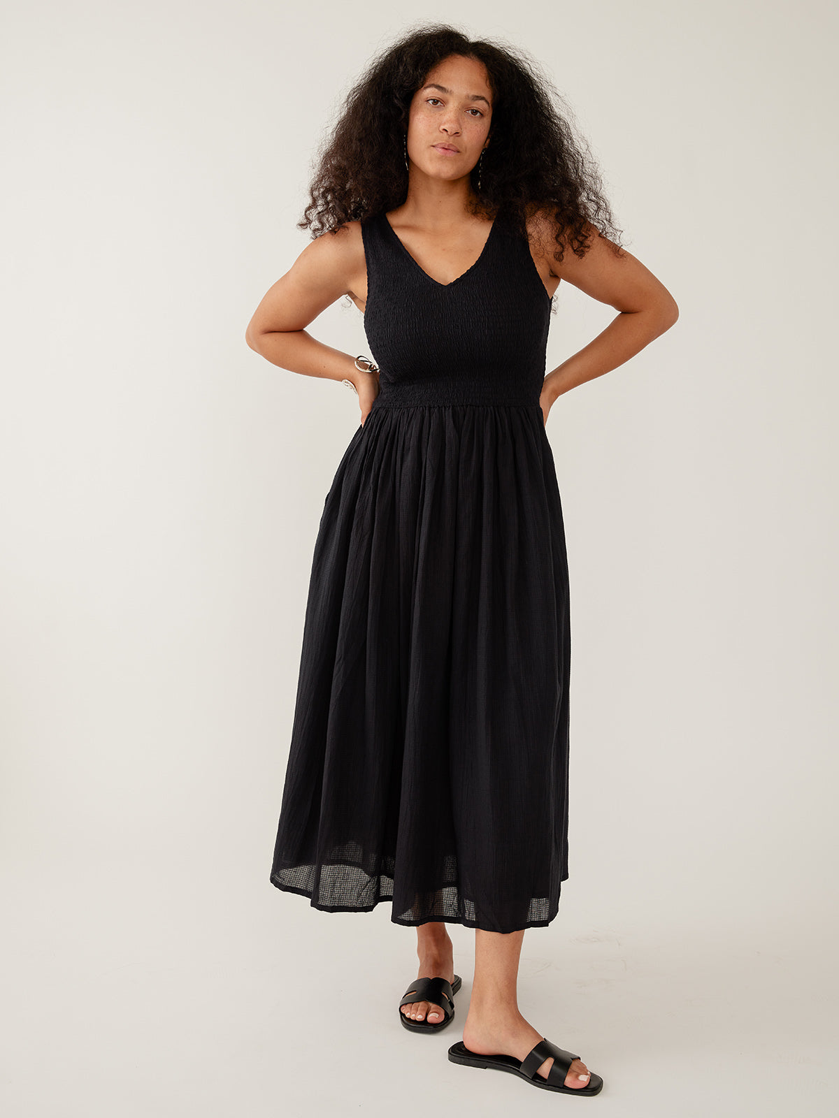 Lily V-Neck Sleeveless Dress - Black Textured Check