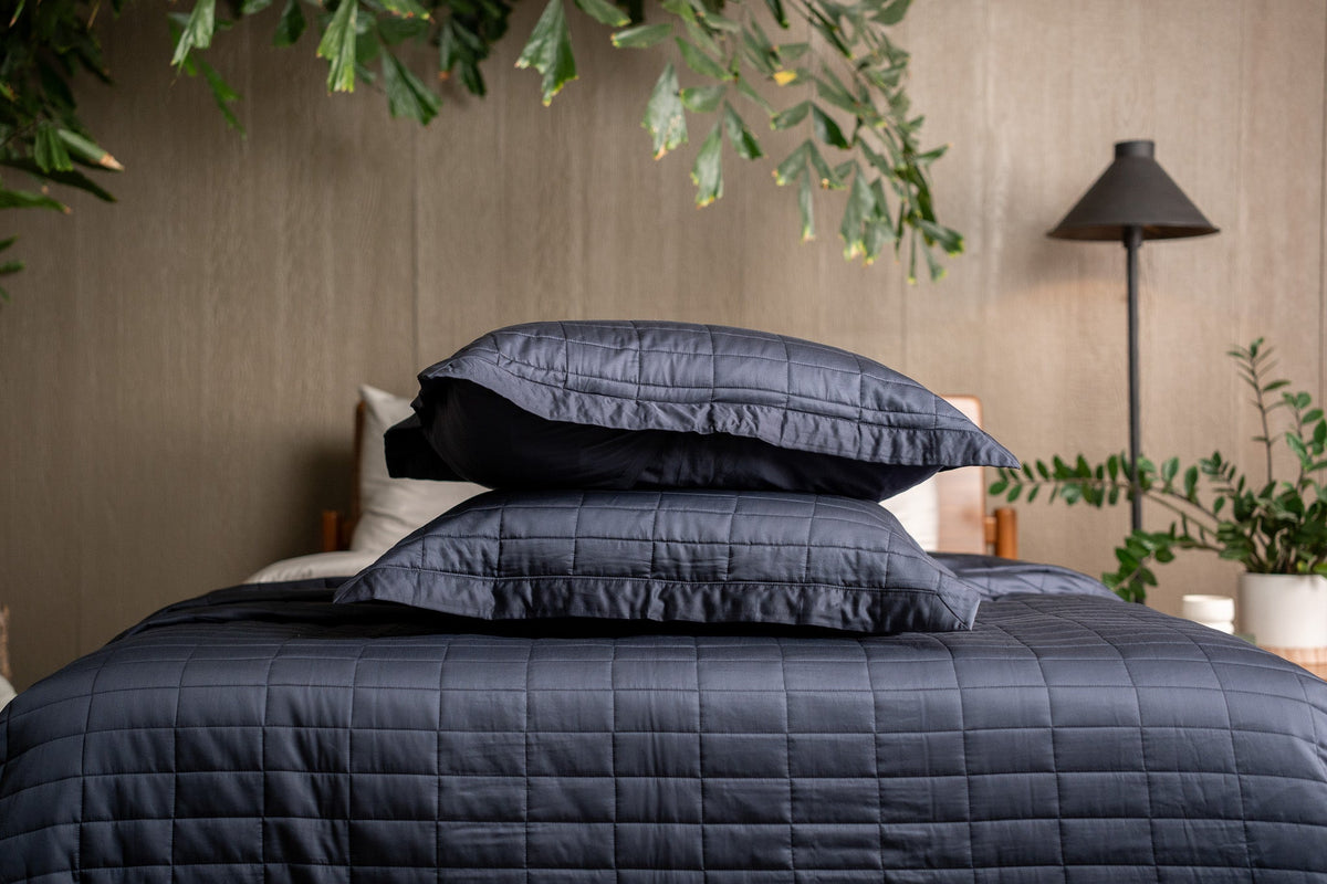Bamboo Lightweight Luxury Quilt Set