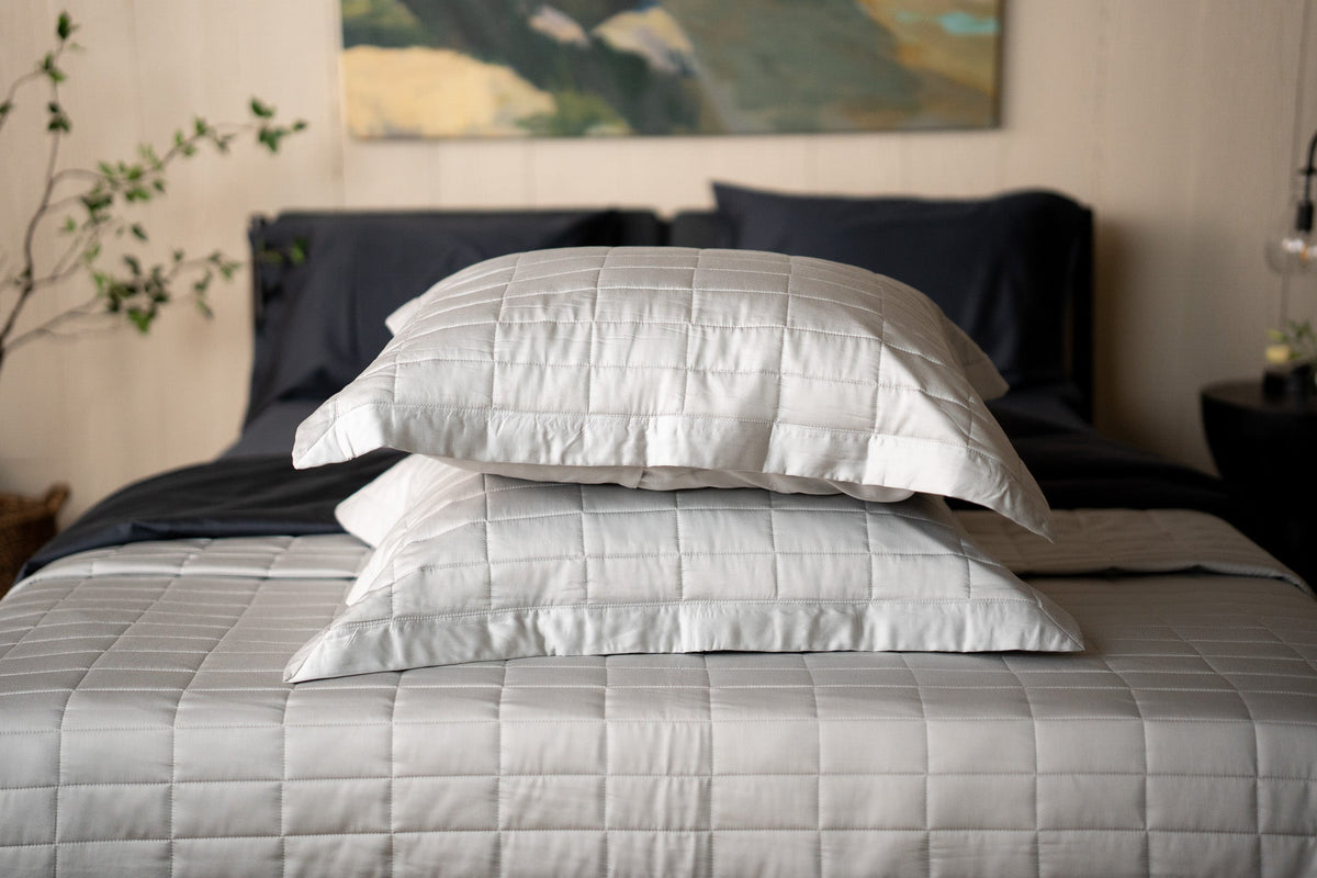Bamboo Lightweight Luxury Quilt Set