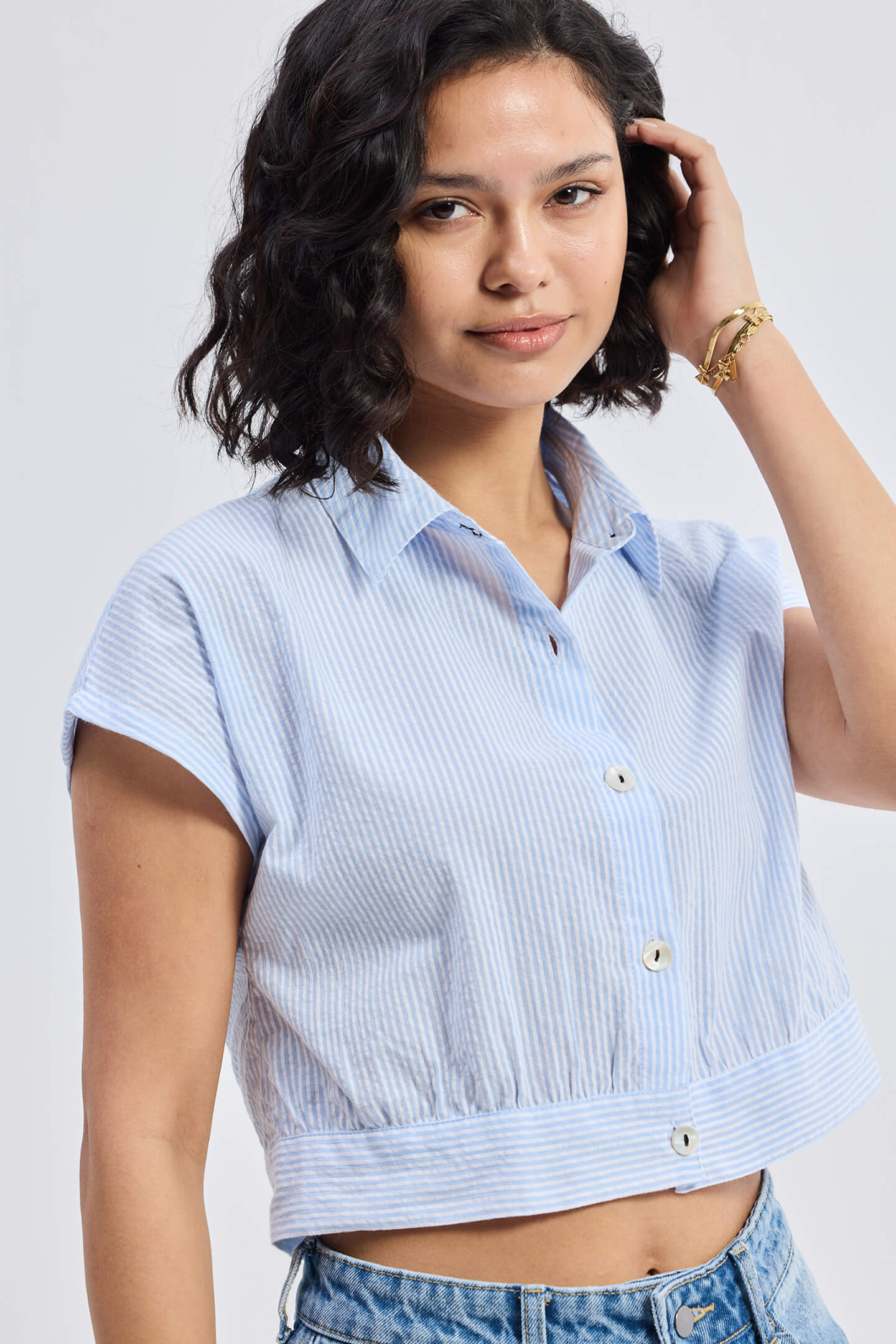 Oversized Crop Shirt in Classic Stripes Moodshot