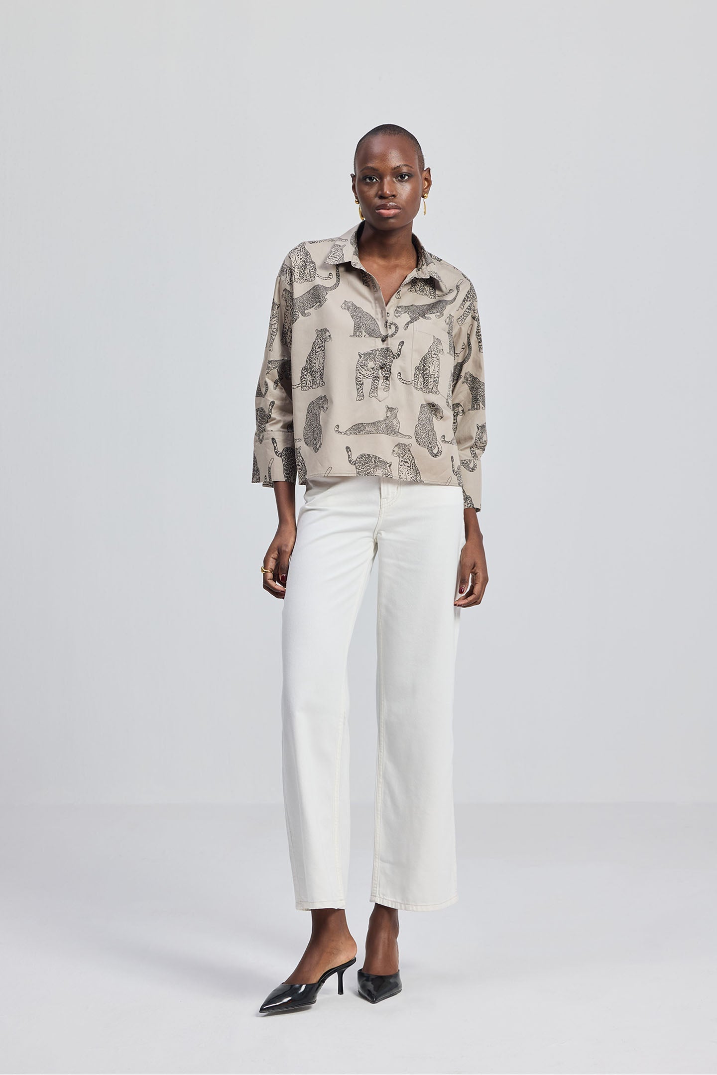 Oversized Cropped Front-buttoned Shirt In Animal Print