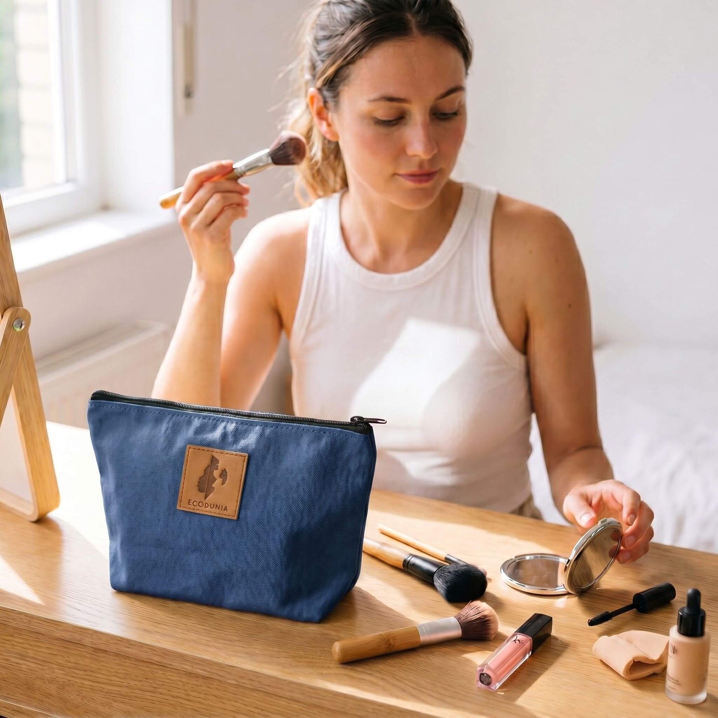 Ren Canvas Makeup Bag Ecodunia #color_pale-blue