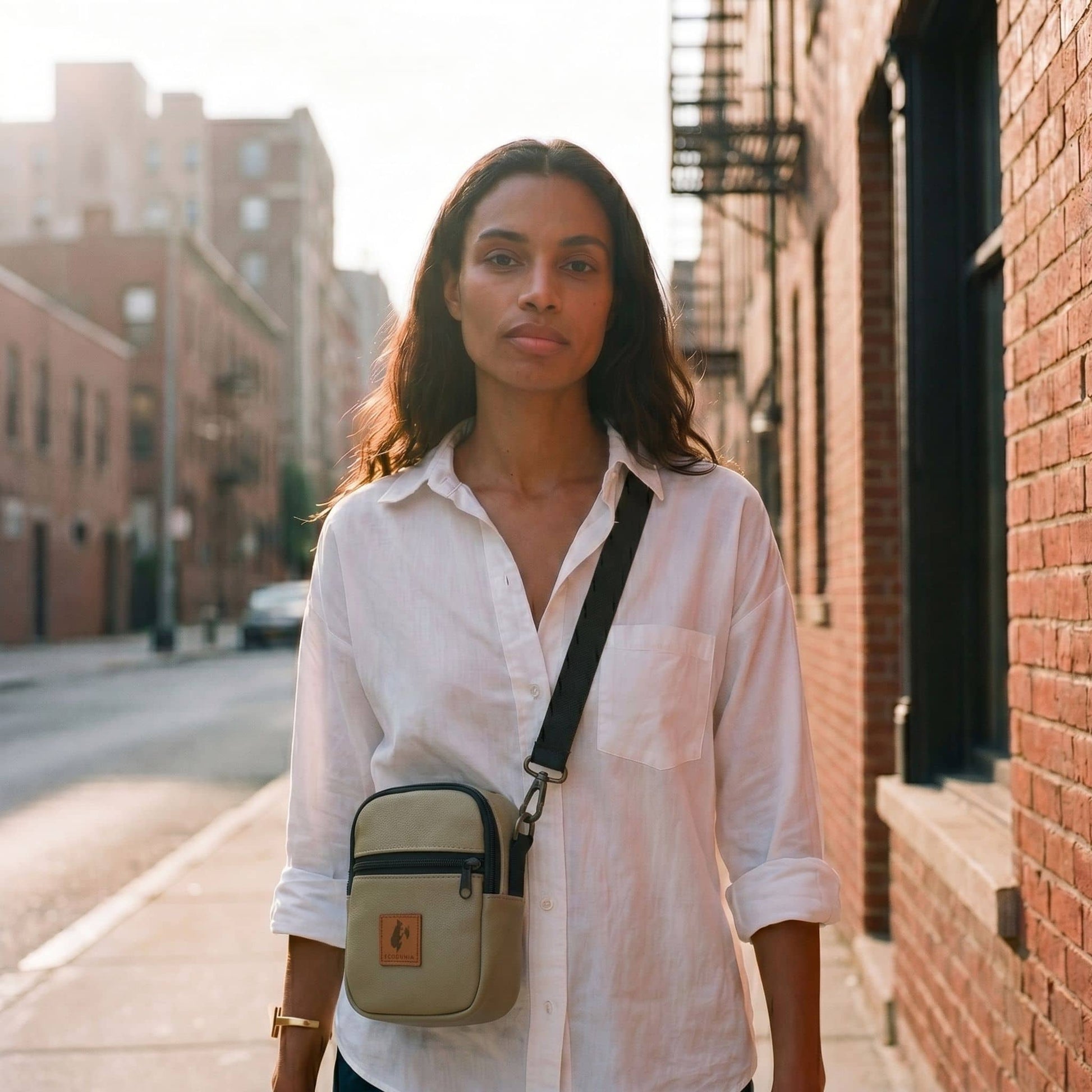 Rozi Vegan Leather Crossbody Bag 1L #color_pebble-latte