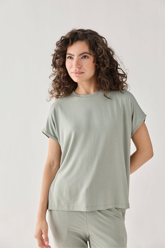 Relaxed Tee in Olive