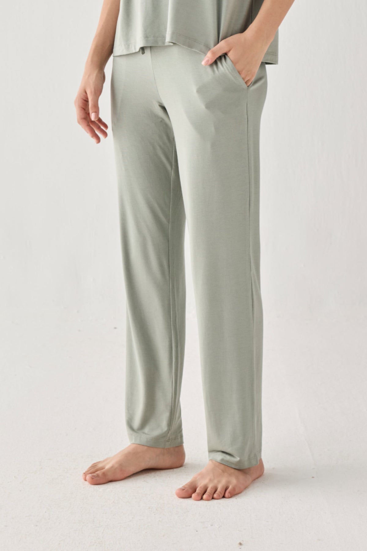 Wide Leg Pant in Olive