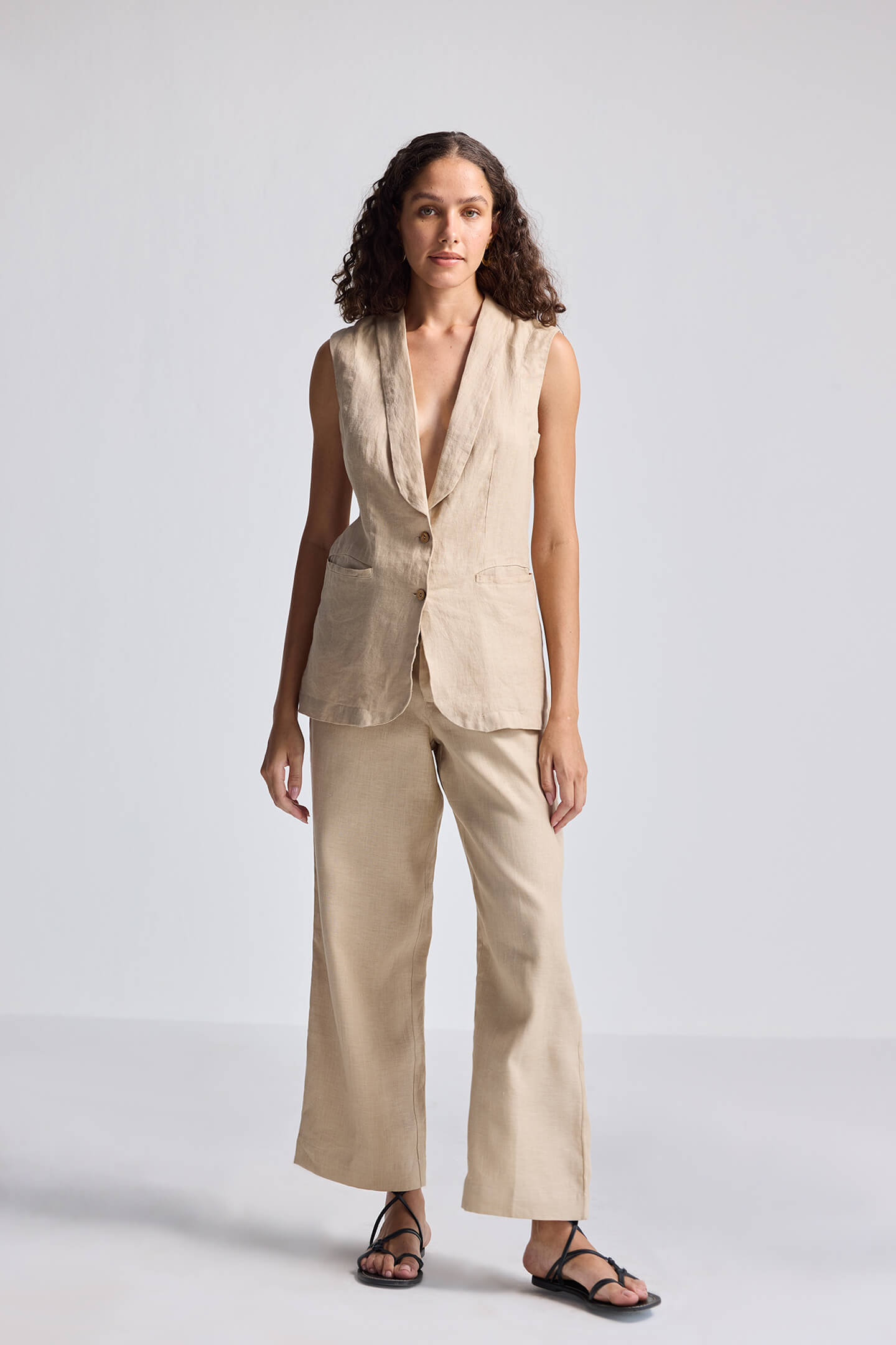 Sleeveless Hemp Jacket Front