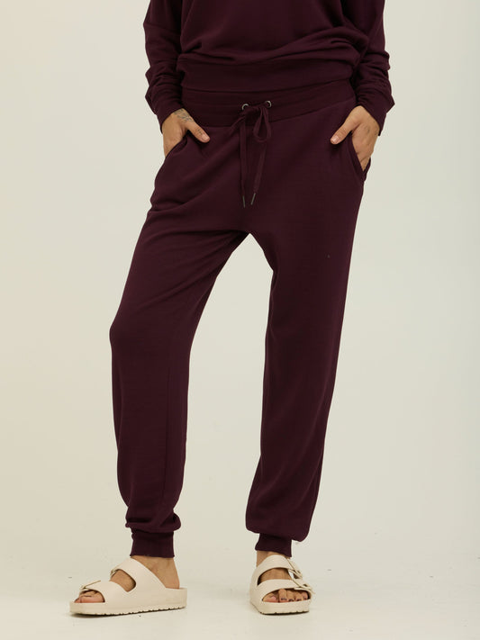 Connie 27" Feather Fleece Jogger