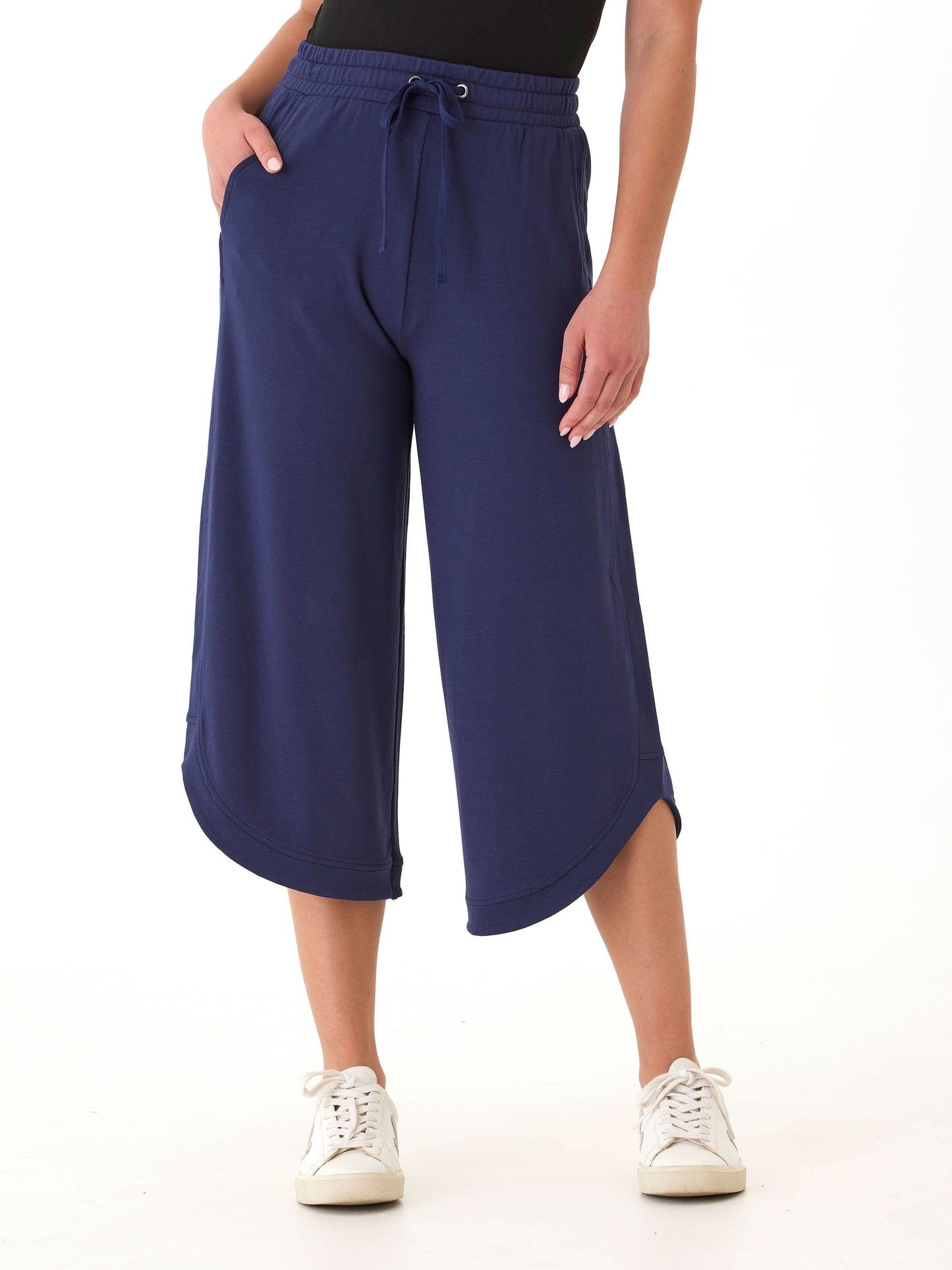 Kellyna Modal Terry Capri Dolphin Pant