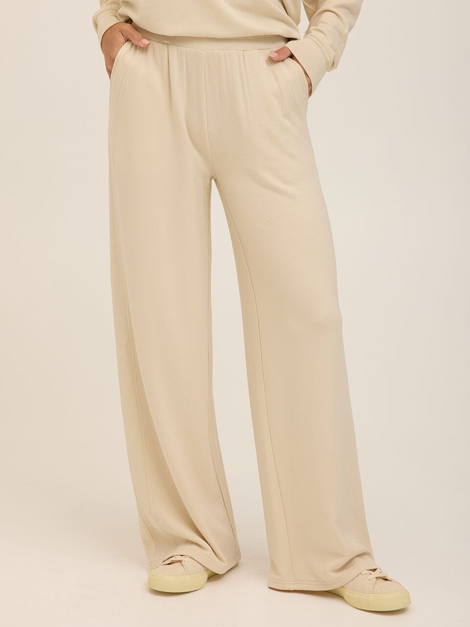 Core Feather Fleece Sweatpant