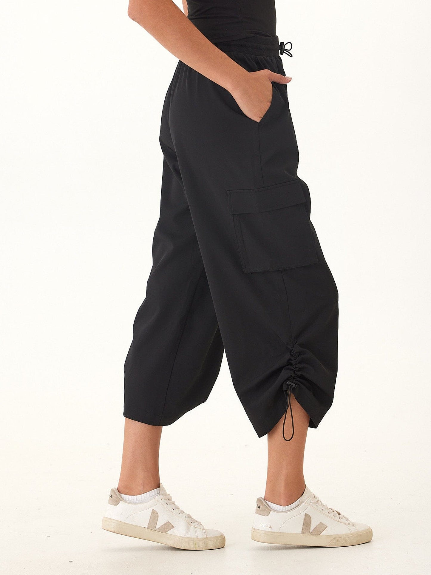 Sanya Performance 2-Way Stretch Barrel Pant