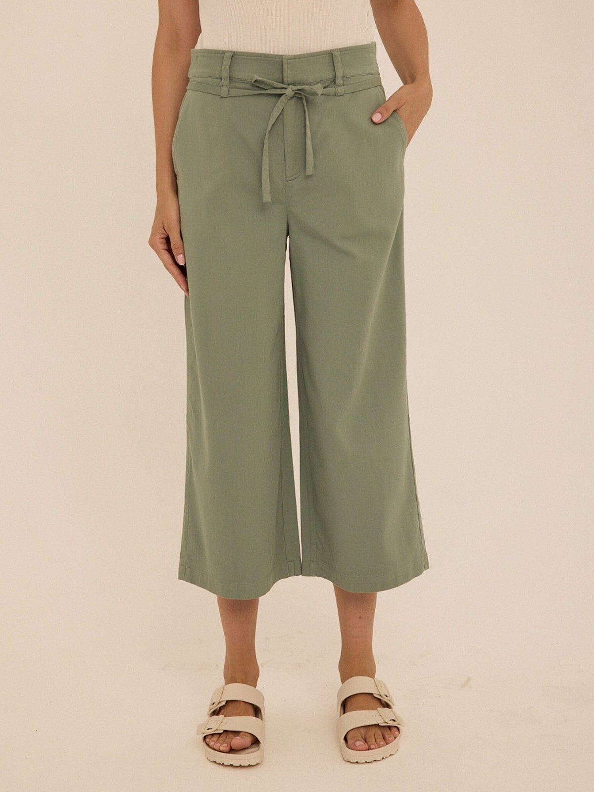 Bemmie Stretch Twill Relaxed Capri Pant