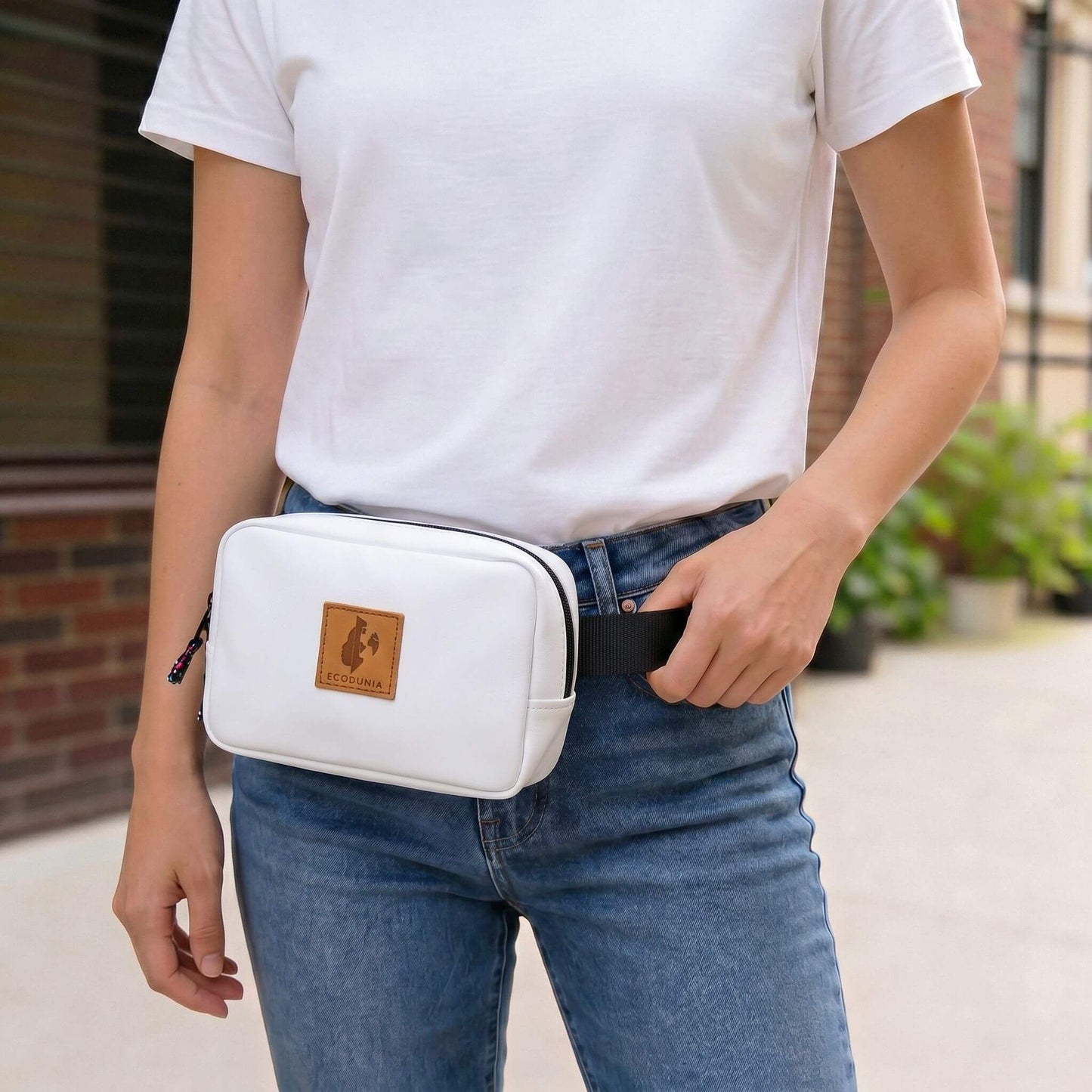 Vegan Leather Crossbody Belt Bag Ecodunia #color_white