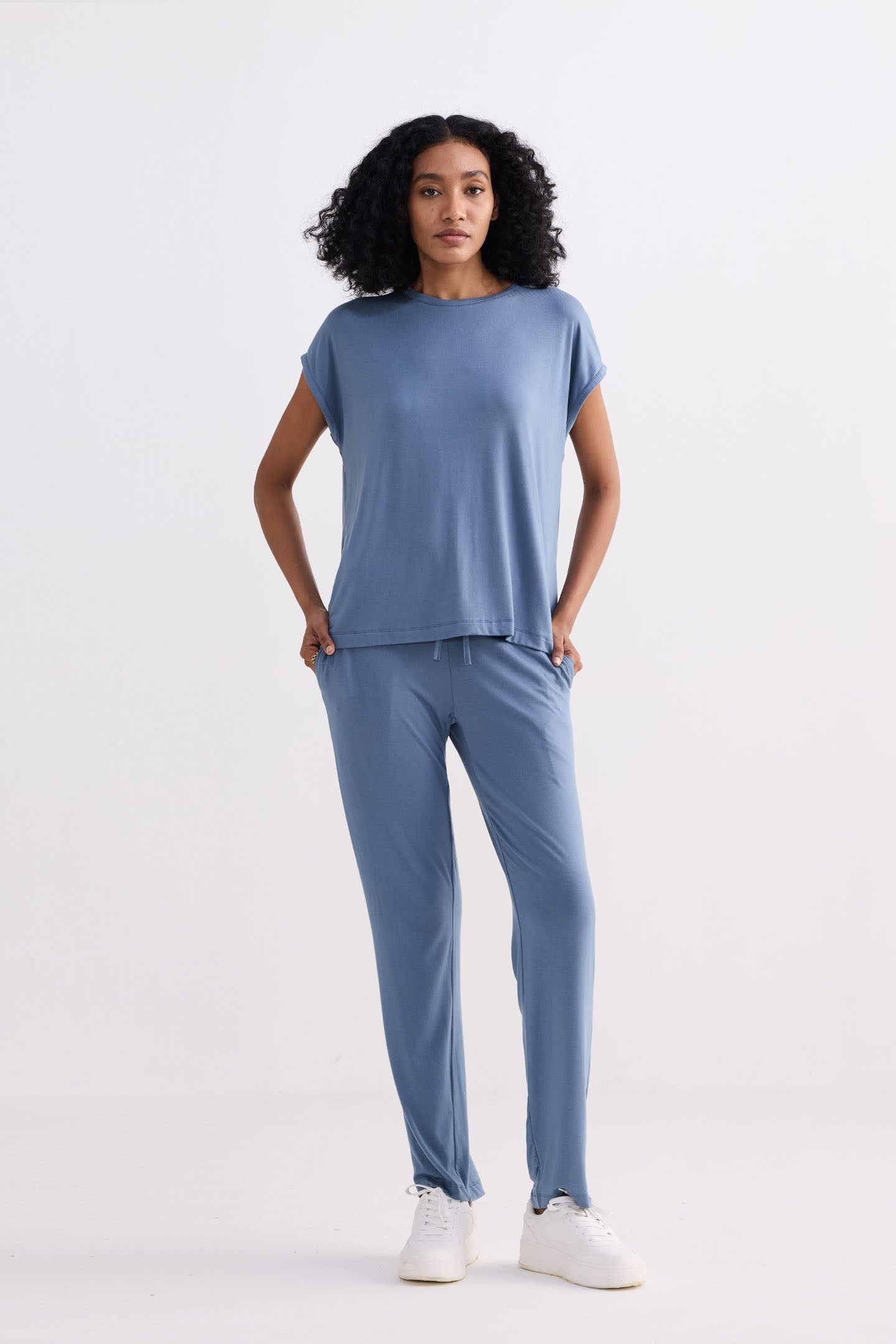 Wide Leg Pant in Blue Front