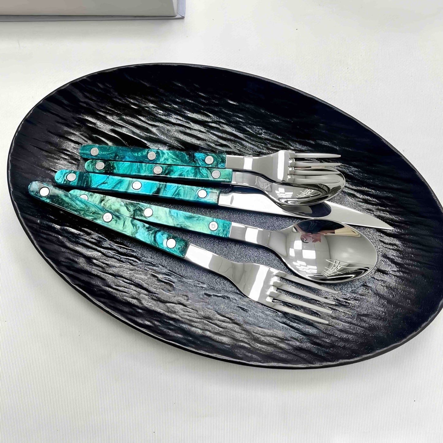 Set Of 10 Pcs Terra Flatware, Modern Elegant Cutlery Silverware