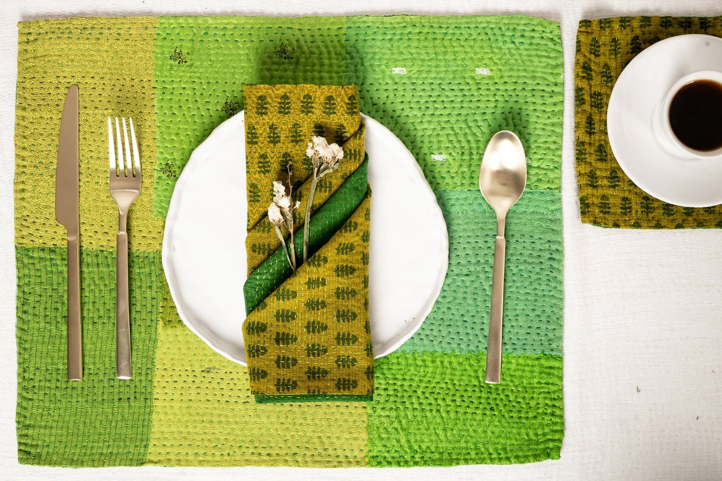 S/2 Mosaic Fray Patch Vintage Kantha Placemat - Lime Green