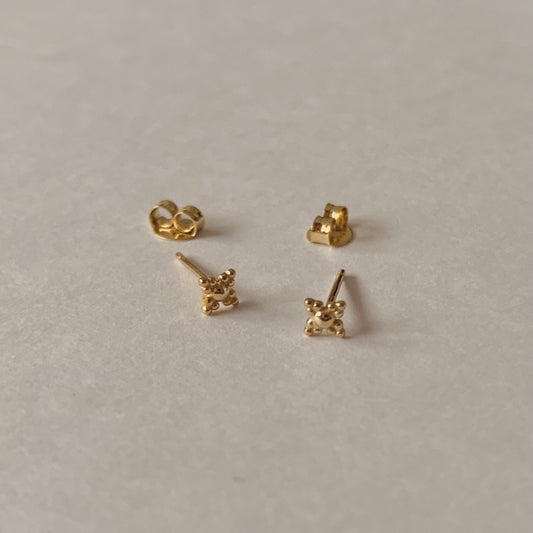 Aura Studs