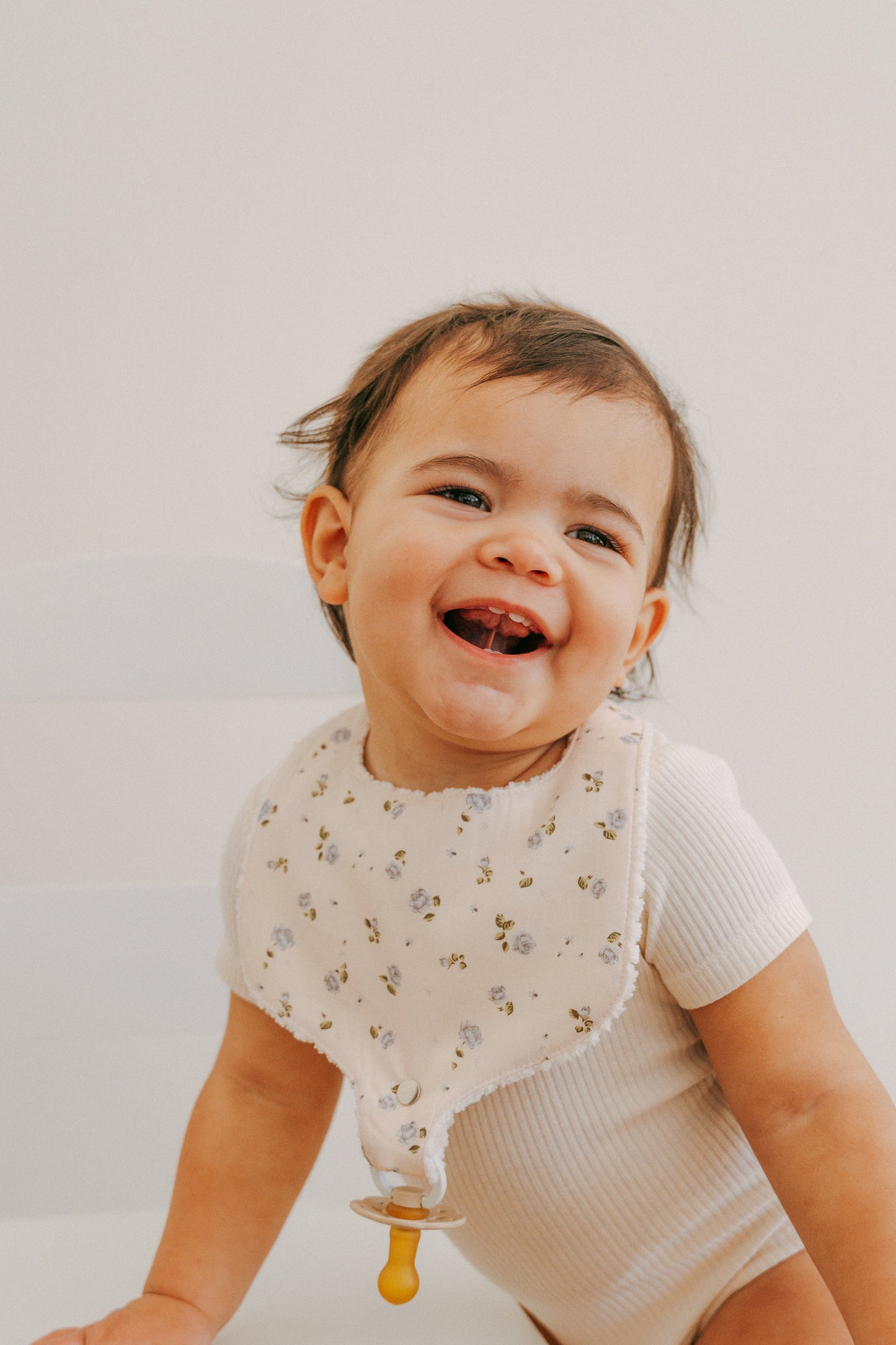 Soothe & Snap Pacifier Bib - Rosemilk Bloom
