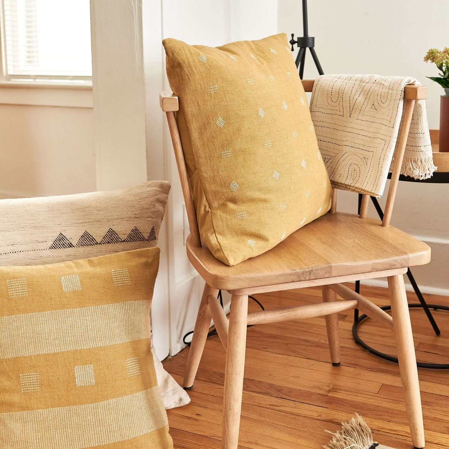 Nira Ochre Hand Spun Organic Cotton Handloom Pillow Cover