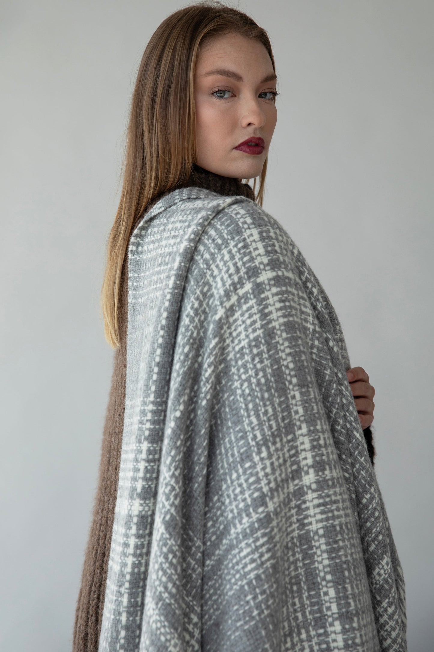 Rustic Alpaca Plaid Throw - Grey